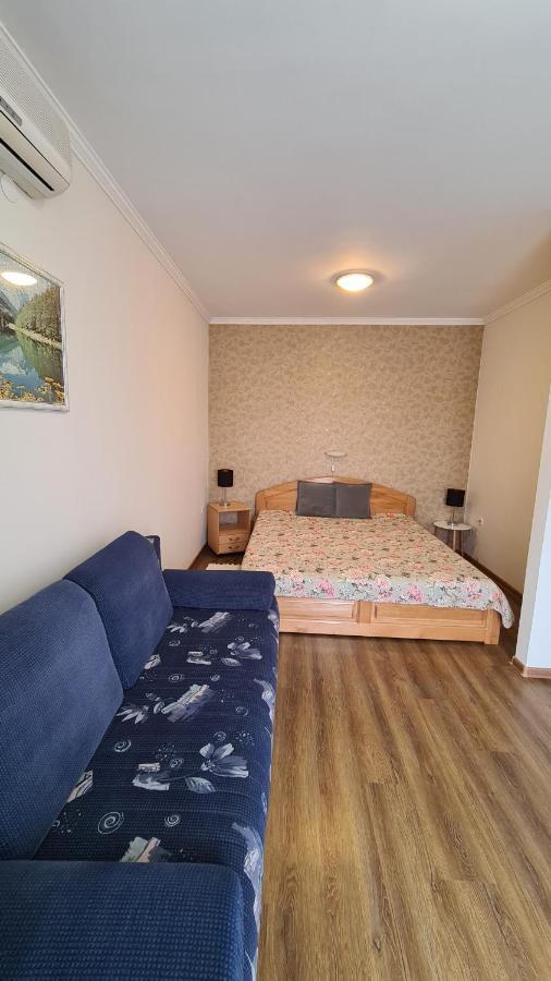 Gabi Apartman Hajduszoboszlo Bagian luar foto