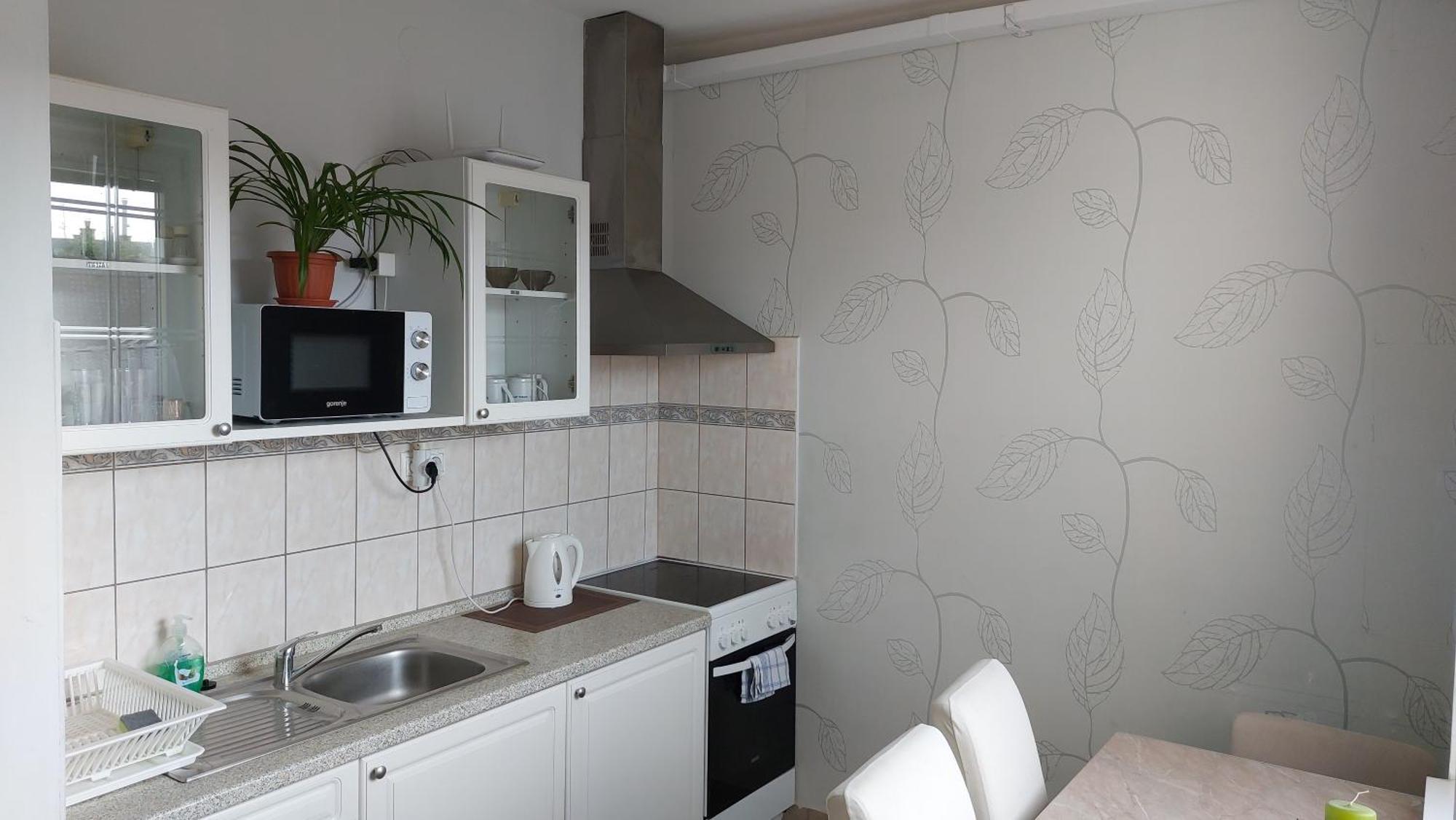 Gabi Apartman Hajduszoboszlo Bagian luar foto